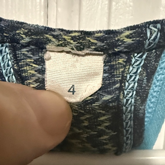 lululemon Limitless Blue Tank Top - Picture 4 of 4